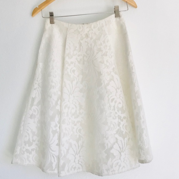 SOLD TOPSHOP LACE HIGH-WAIST SKIRT - Picture 1 of 8